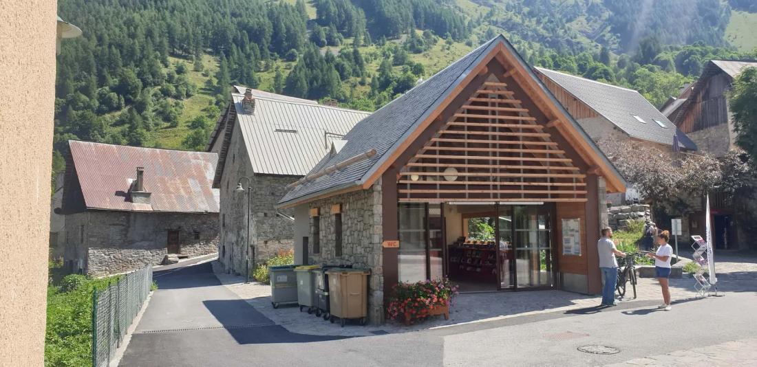 Construction d'un bâtiment d'accueil Prapic 05