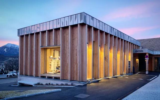 Construction de de La médiathèque de saint bonnet en champsaur